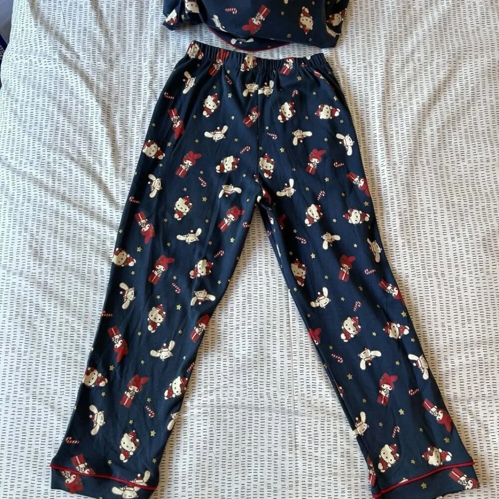 Zara sanrio hello